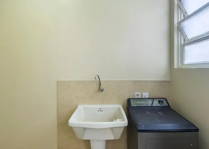 Dinarte Ribeiro - 2 Na Localizacao Do Bairro Moinhos De Vento Apartamento Porto Alegre