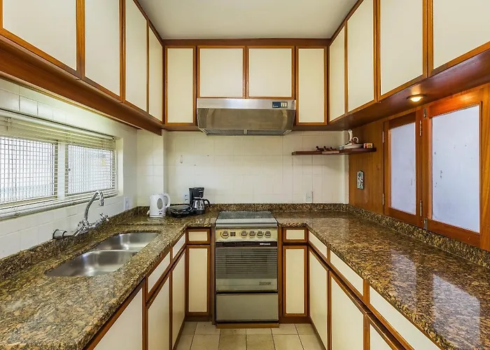 Dinarte Ribeiro - 2 Na Localizacao Do Bairro Moinhos De Vento Apartamento Porto Alegre