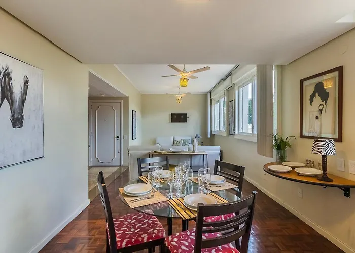 Apartamento Dinarte Ribeiro - 2 Na Localizacao Do Bairro Moinhos De Vento Porto Alegre