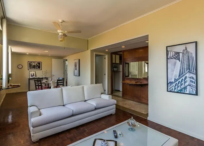 Dinarte Ribeiro - 2 Na Localizacao Do Bairro Moinhos De Vento *